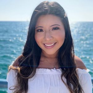 Meet your Posher, Valeria